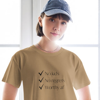 No kids. No regrets. Worthy af. Women’s crop top