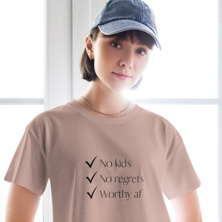 No kids. No regrets. Worthy af. Women’s crop top